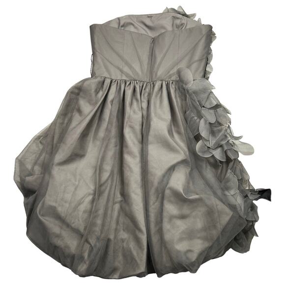 White by Vera Wang Bubble Hem Formal Dress Strapless Tulle Gray Size 4 - Picture 4 of 8
